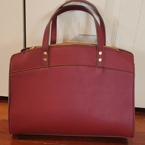 Anne Klein red handbag - Picture 2 of 4